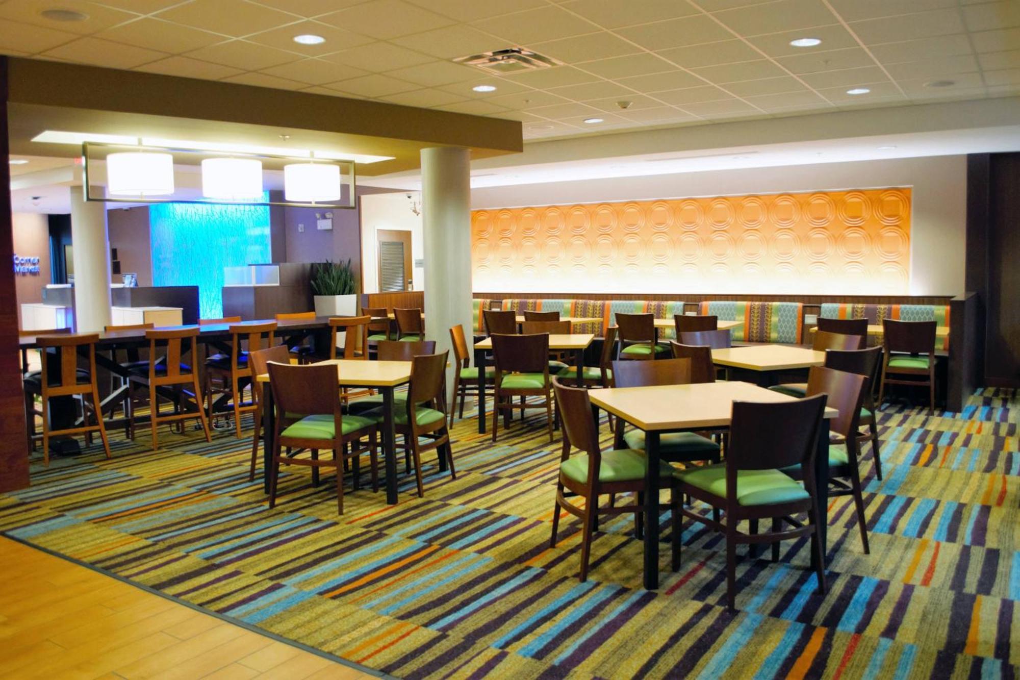 Fairfield Inn & Suites By Marriott Stroudsburg Bartonsville/Poconos Buitenkant foto