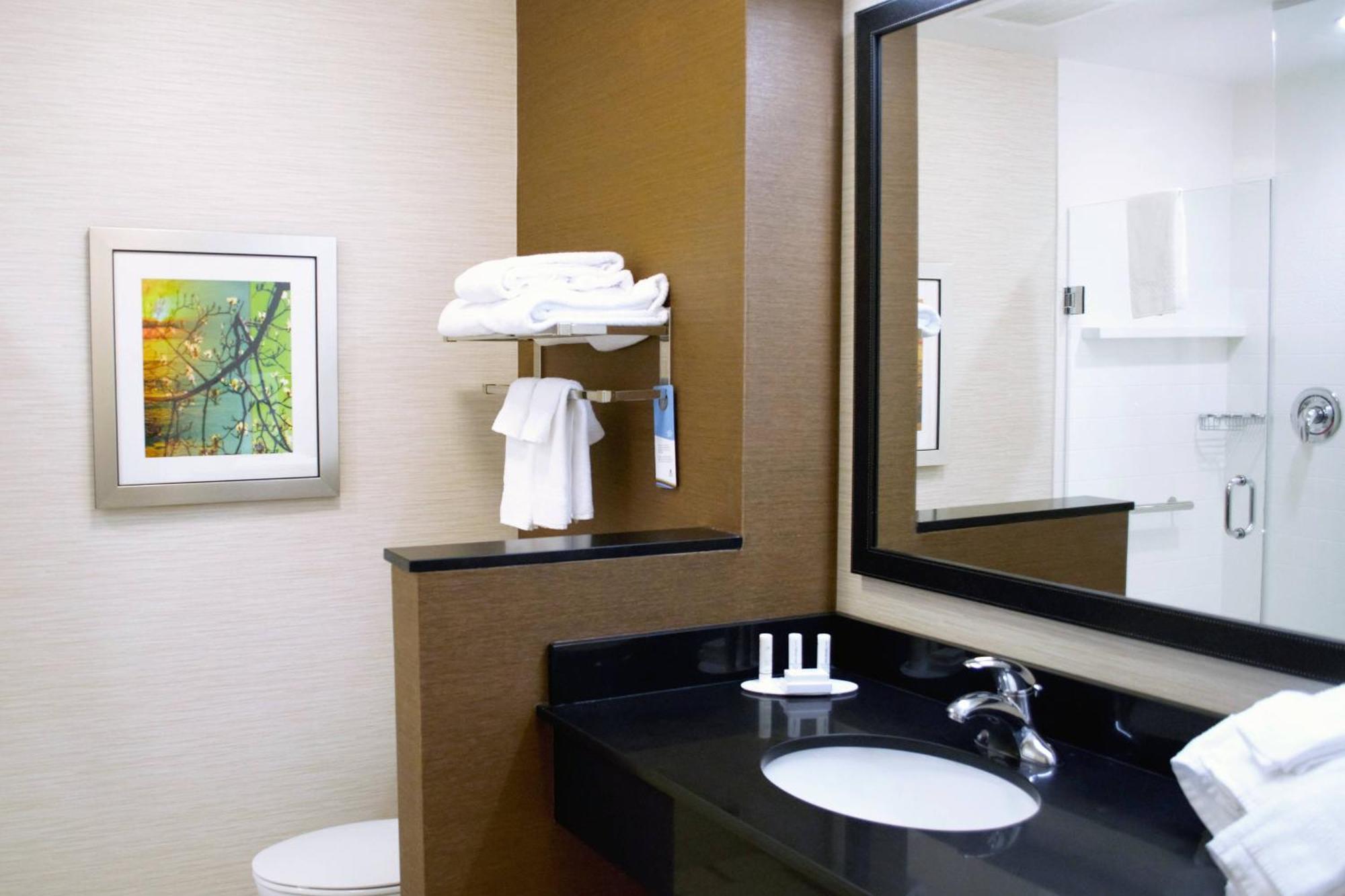 Fairfield Inn & Suites By Marriott Stroudsburg Bartonsville/Poconos Buitenkant foto
